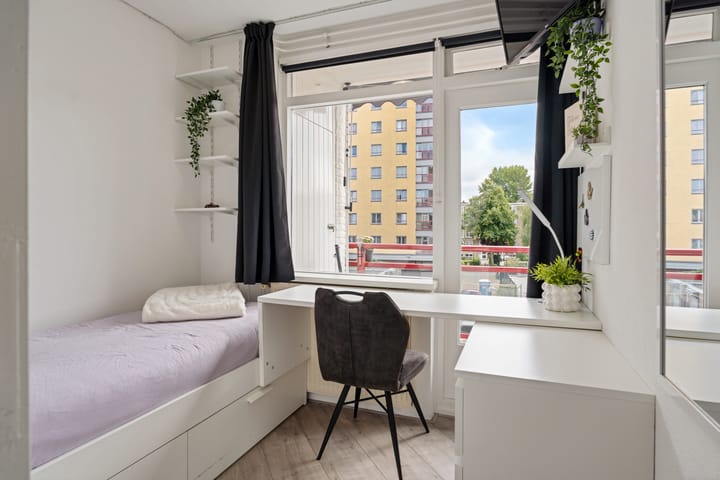 Foto 33 van Dr H. Colijnlaan 295