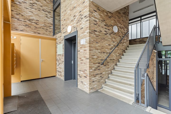 Foto 6 van Demerarastraat 9