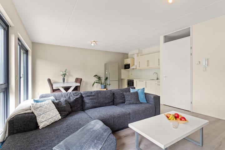 Foto 11 van Demerarastraat 9