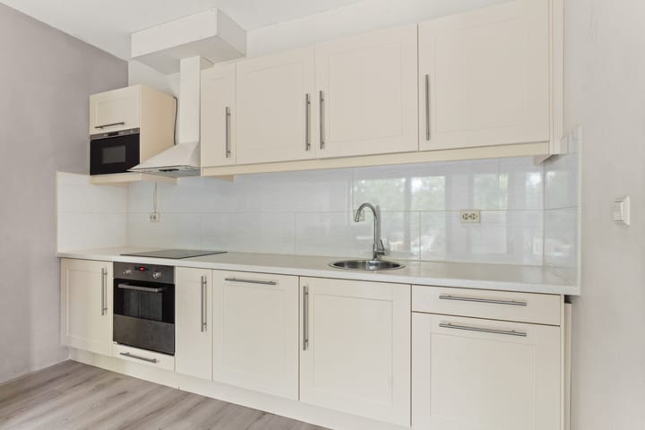 Foto 13 van Demerarastraat 9