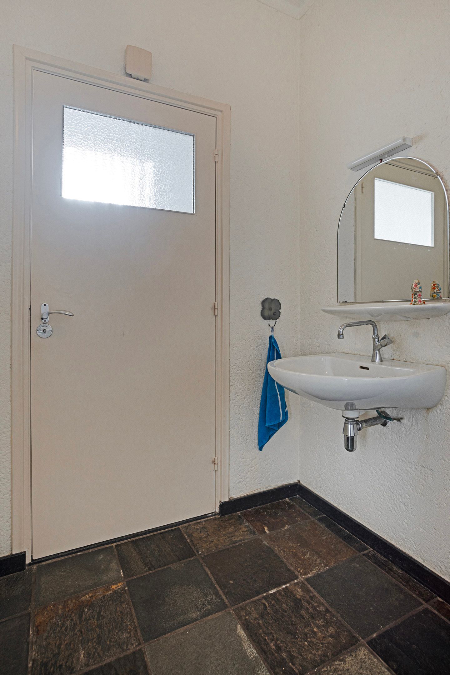 Photo 10 of Valkenburgstraat 19