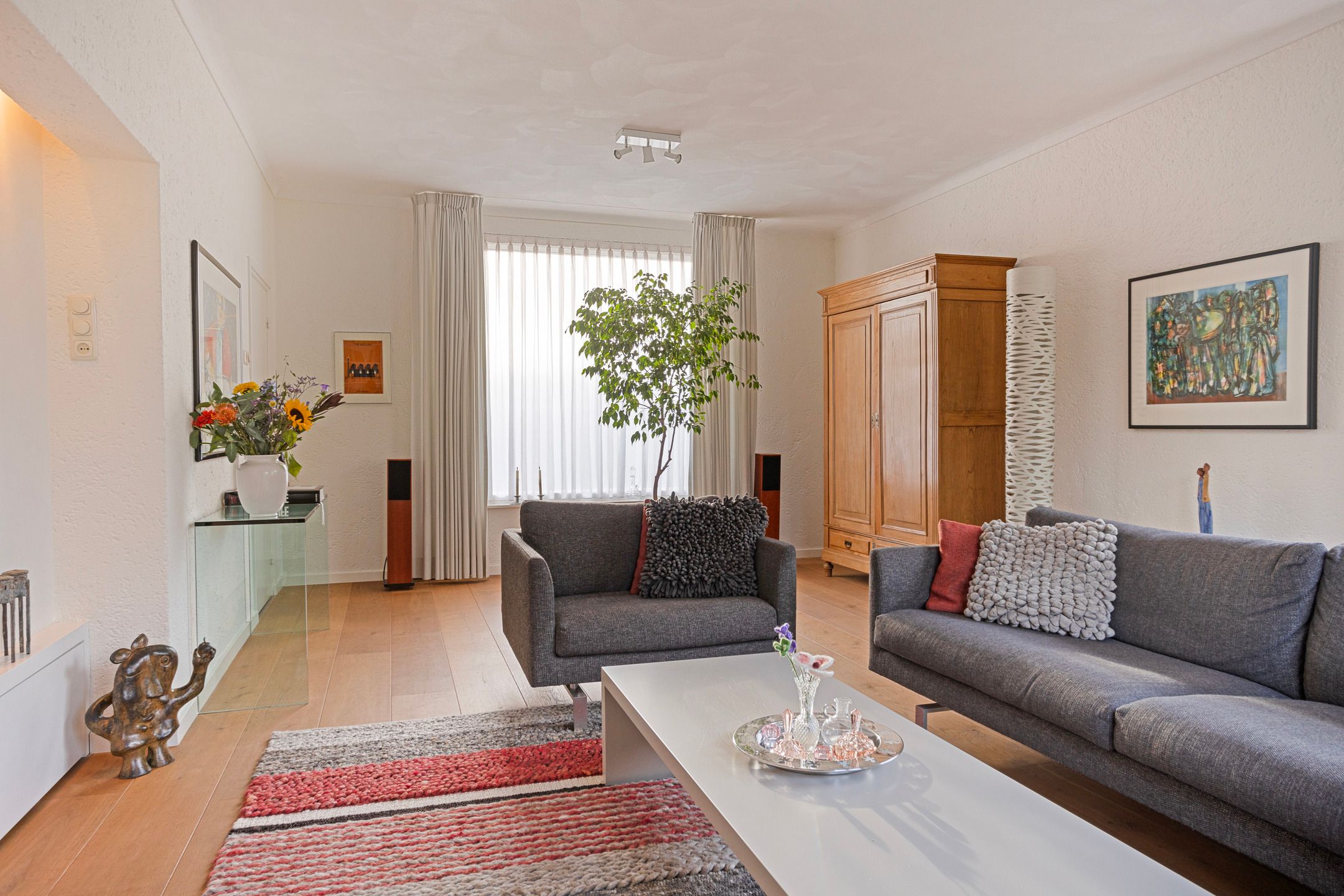 Photo 18 of Valkenburgstraat 19