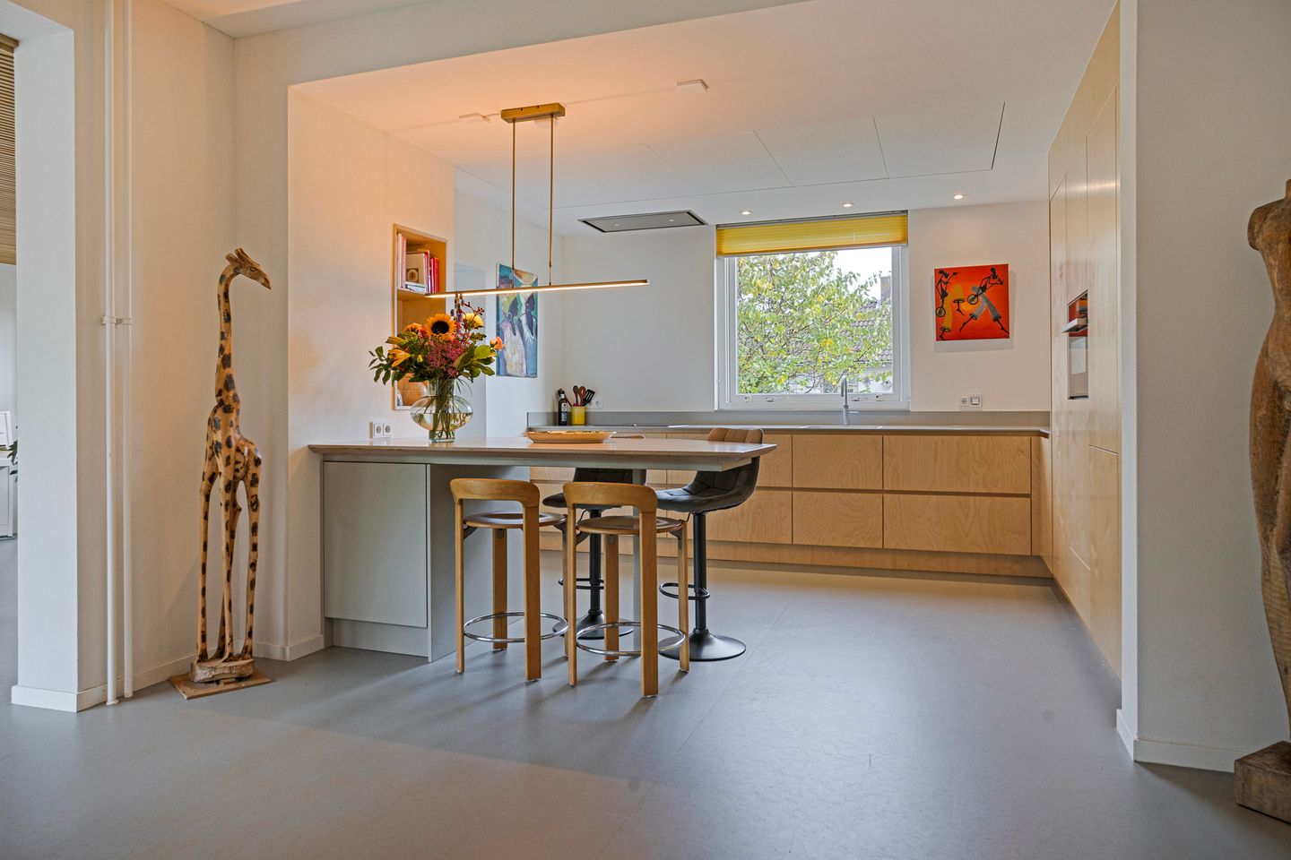 Photo 19 of Valkenburgstraat 19