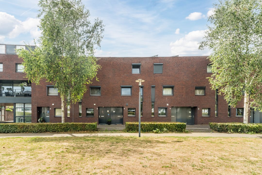 Foto 1 van Stoomlederplein 35