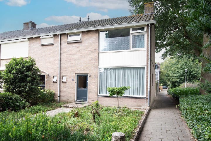 Foto 1 van Monseigneur Poelsstraat 41