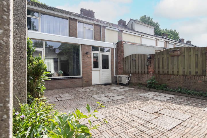 Foto 41 van Monseigneur Poelsstraat 41