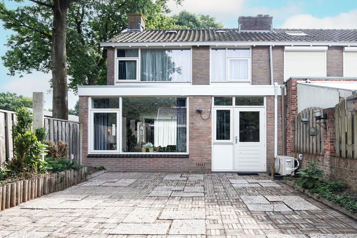 Foto 42 van Monseigneur Poelsstraat 41