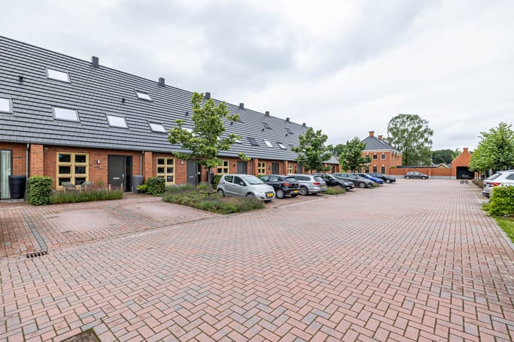 Photo 4 of Hoofdweg 13-F