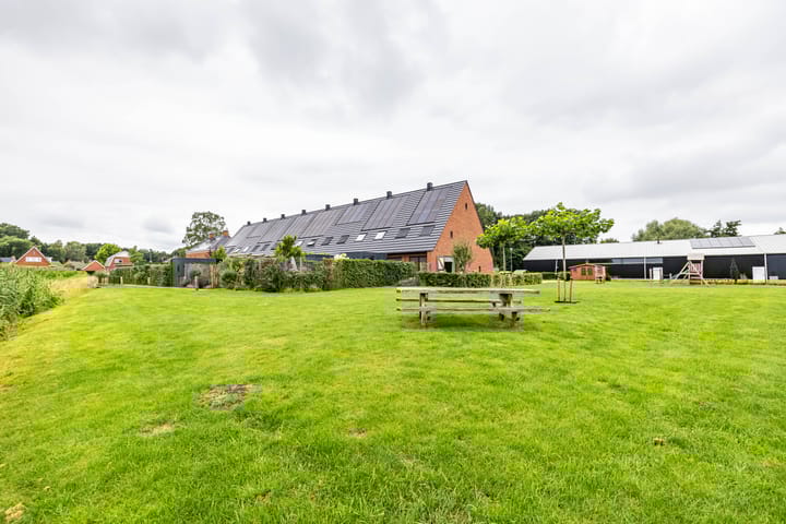 Photo 5 of Hoofdweg 13-F