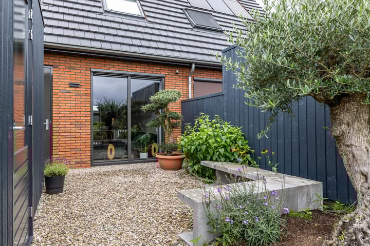 Photo 44 of Hoofdweg 13-F