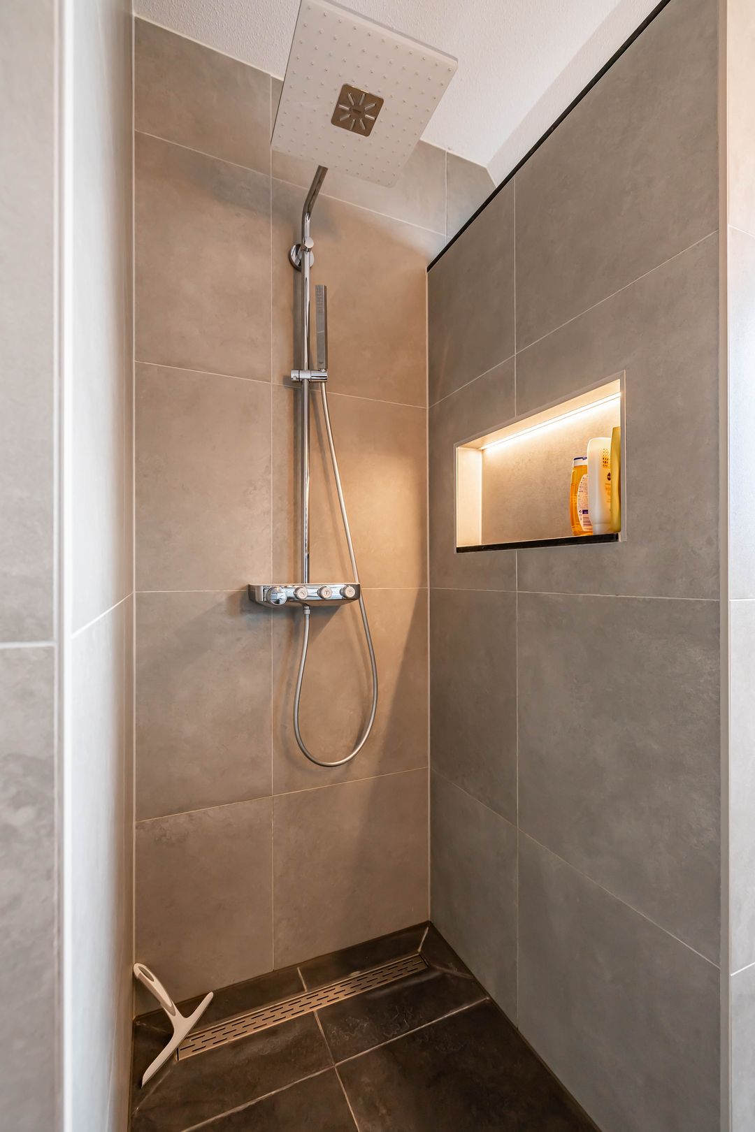 Foto 52 van Hoofdweg 13-F