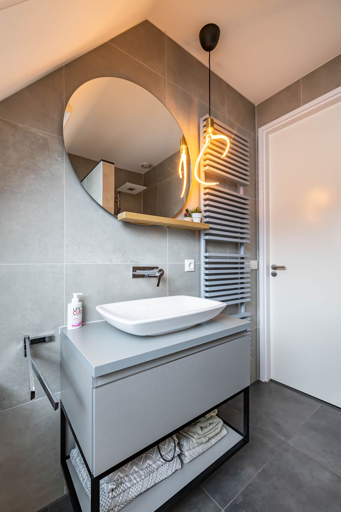 Foto 55 van Hoofdweg 13-F