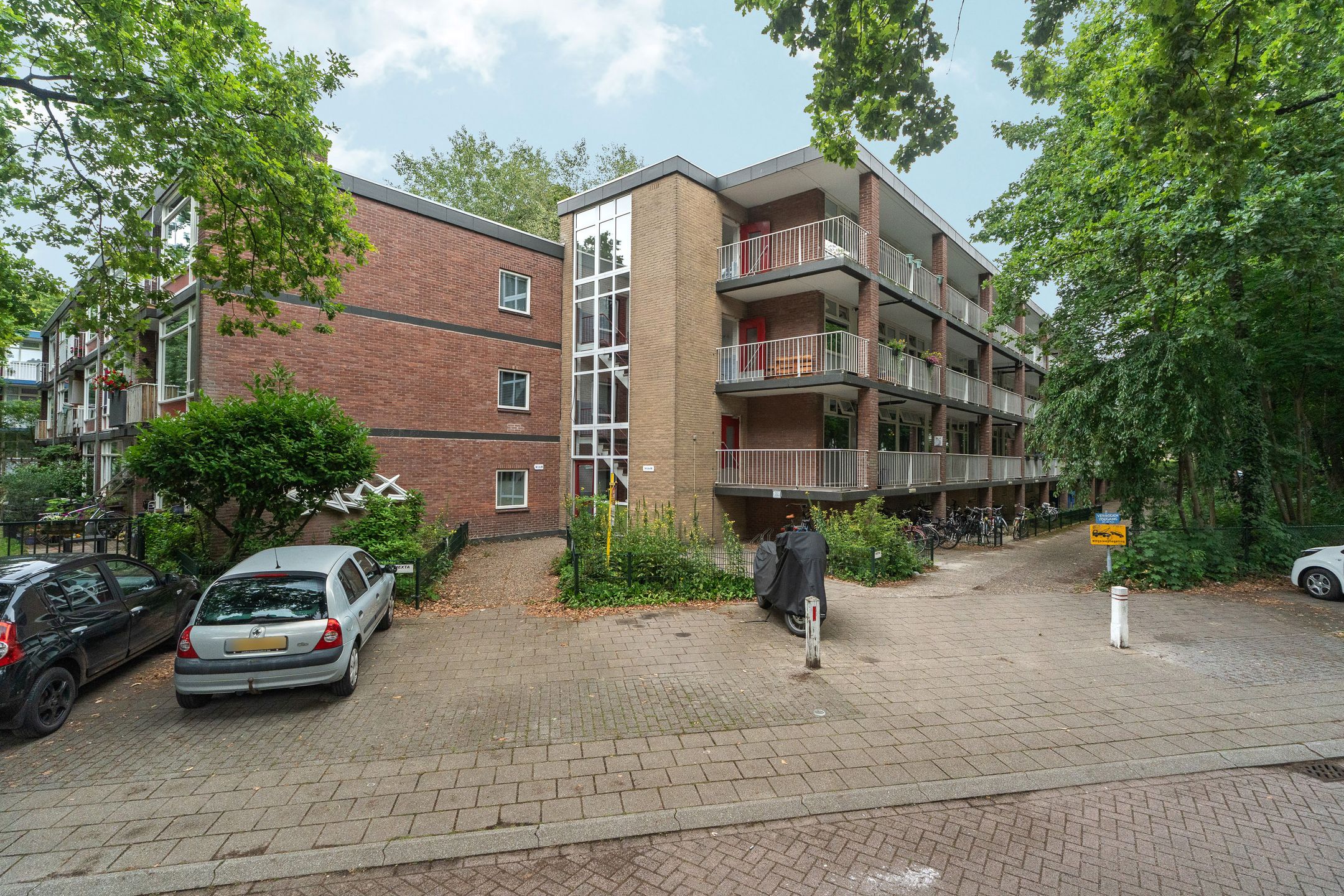 Photo 45 of Anna van Burenlaan 22