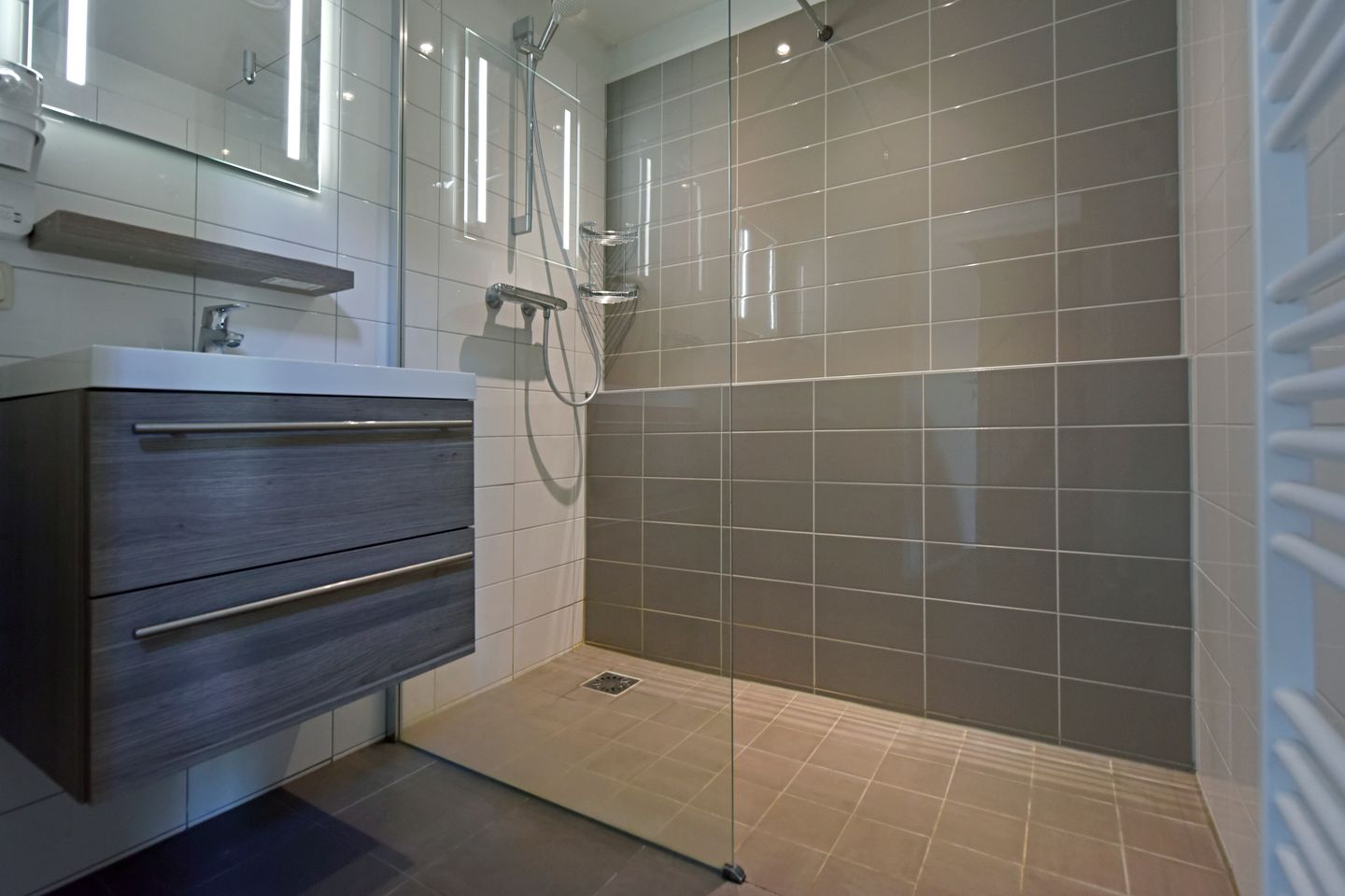 Foto 14 van Randweg 21-254