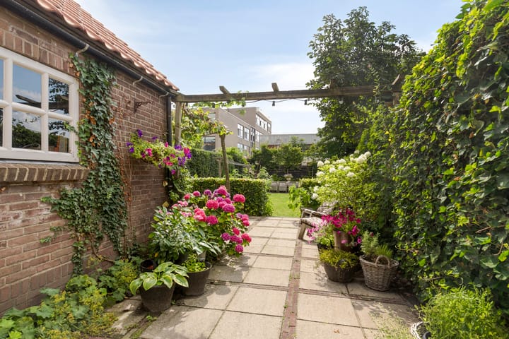 Foto 50 van Stationslaan 25