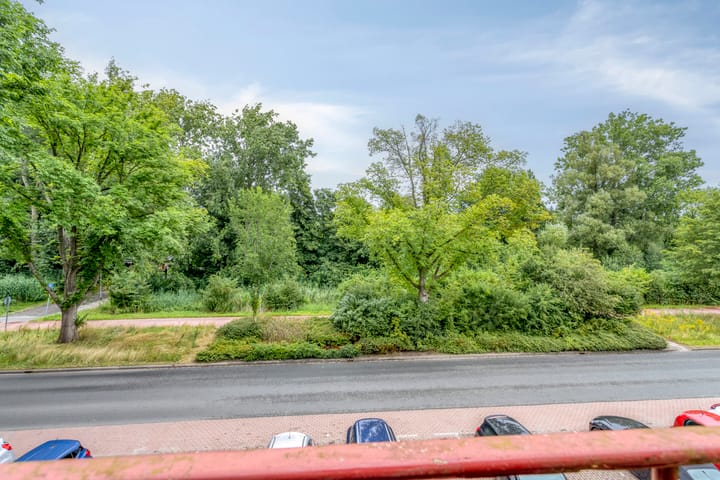 Photo 4 of Helperzoom 183