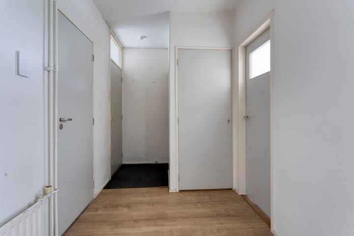 Photo 10 of Helperzoom 183