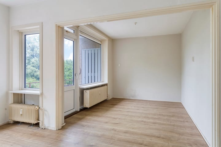 Photo 13 of Helperzoom 183