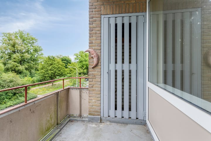 Photo 17 of Helperzoom 183