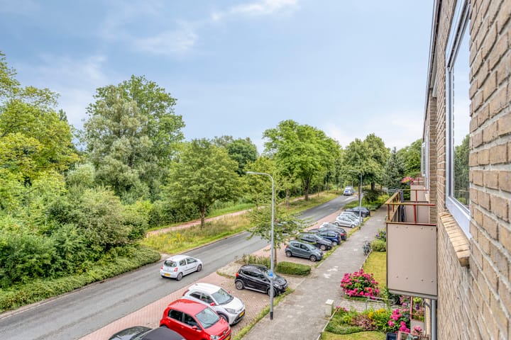 Photo 18 of Helperzoom 183