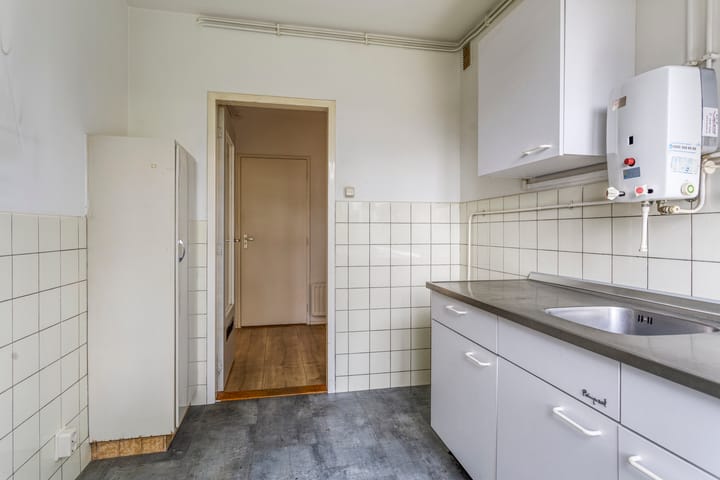 Photo 21 of Helperzoom 183