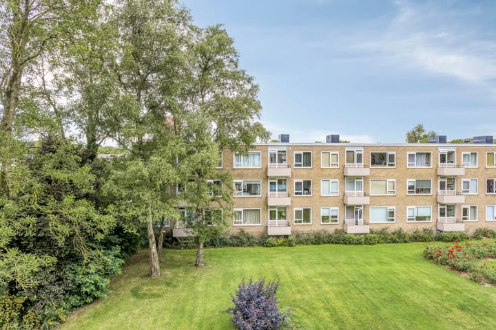 Photo 23 of Helperzoom 183