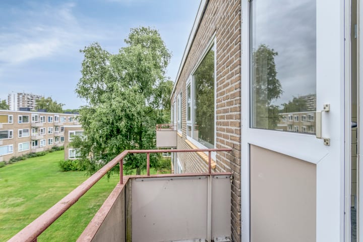 Photo 24 of Helperzoom 183