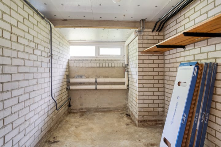 Photo 29 of Helperzoom 183