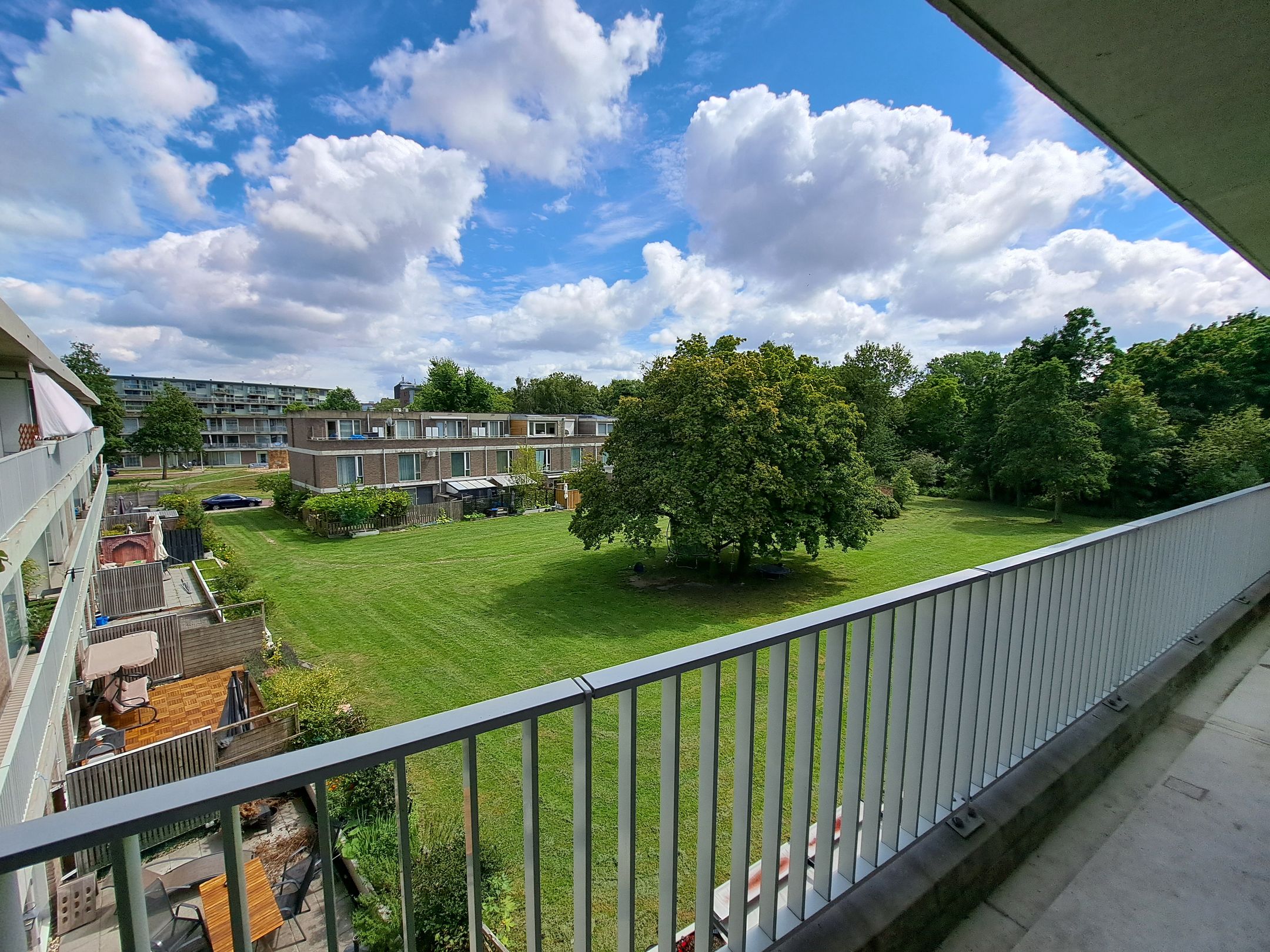 Foto 15 van Burgemeester Van Leeuwenlaan 114-G