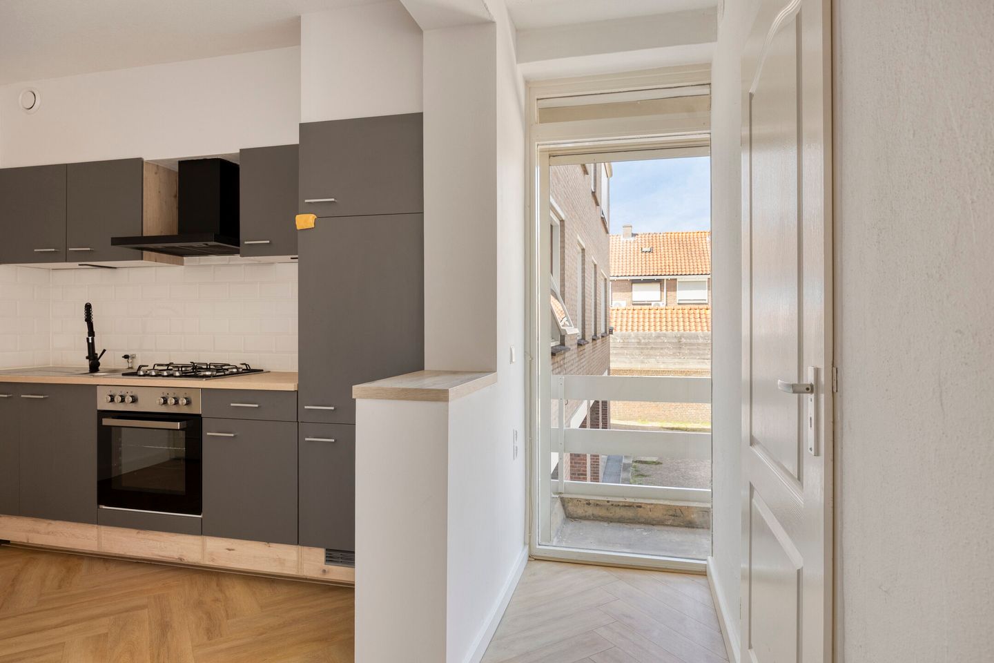 Photo 14 of Kardinaal de Jongstraat 22-A