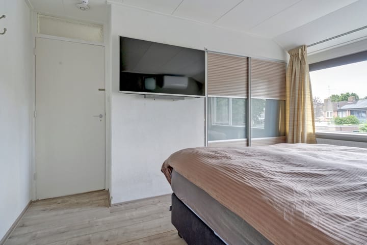 Foto 16 van Van Weselstraat 19