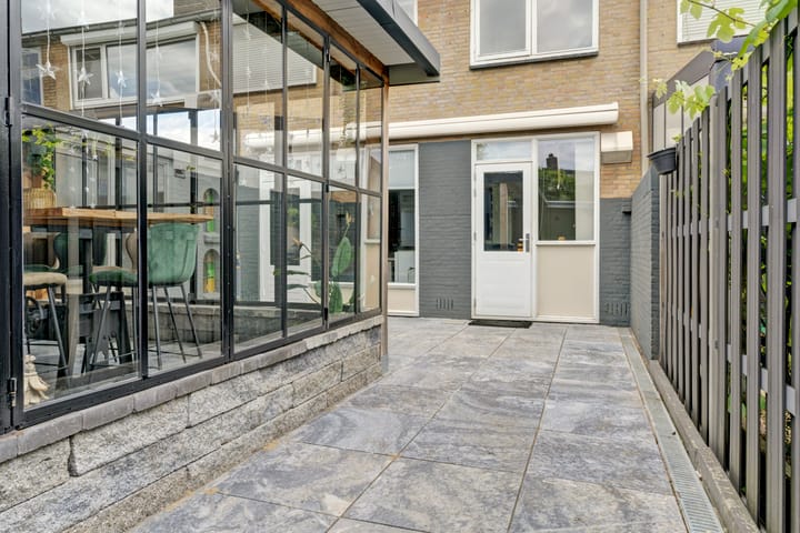 Foto 27 van Van Weselstraat 19