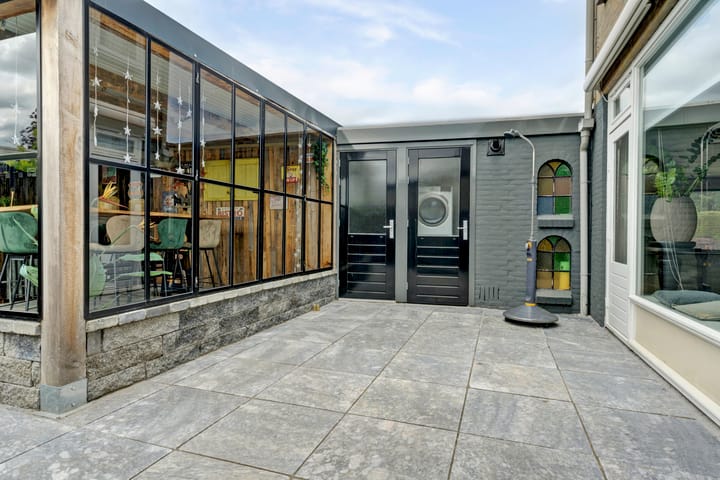 Foto 28 van Van Weselstraat 19