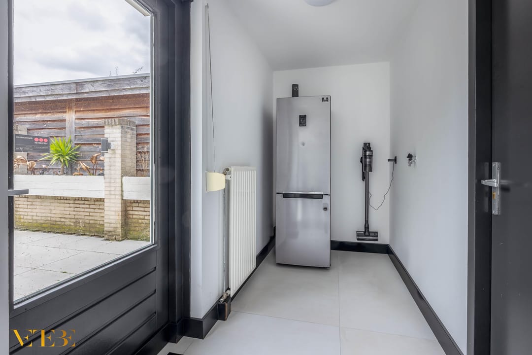 Photo 8 of Zwanebloem 22