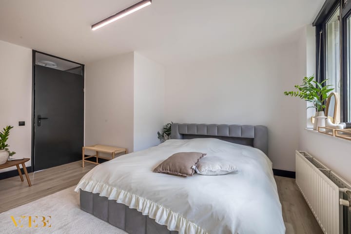 Foto 13 van Zwanebloem 22