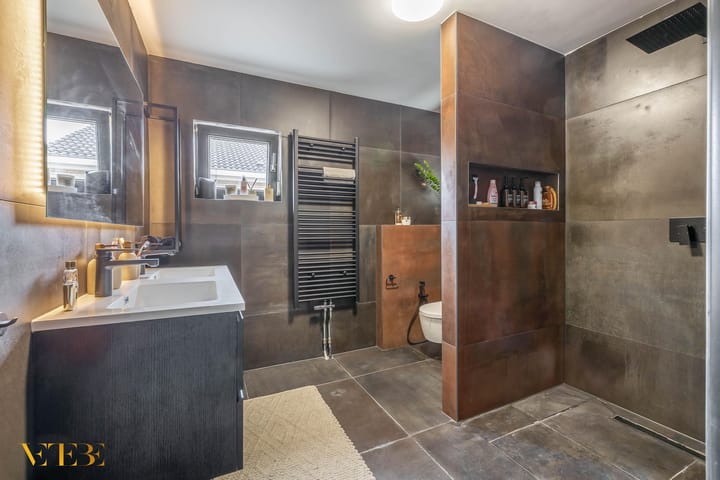 Foto 17 van Zwanebloem 22