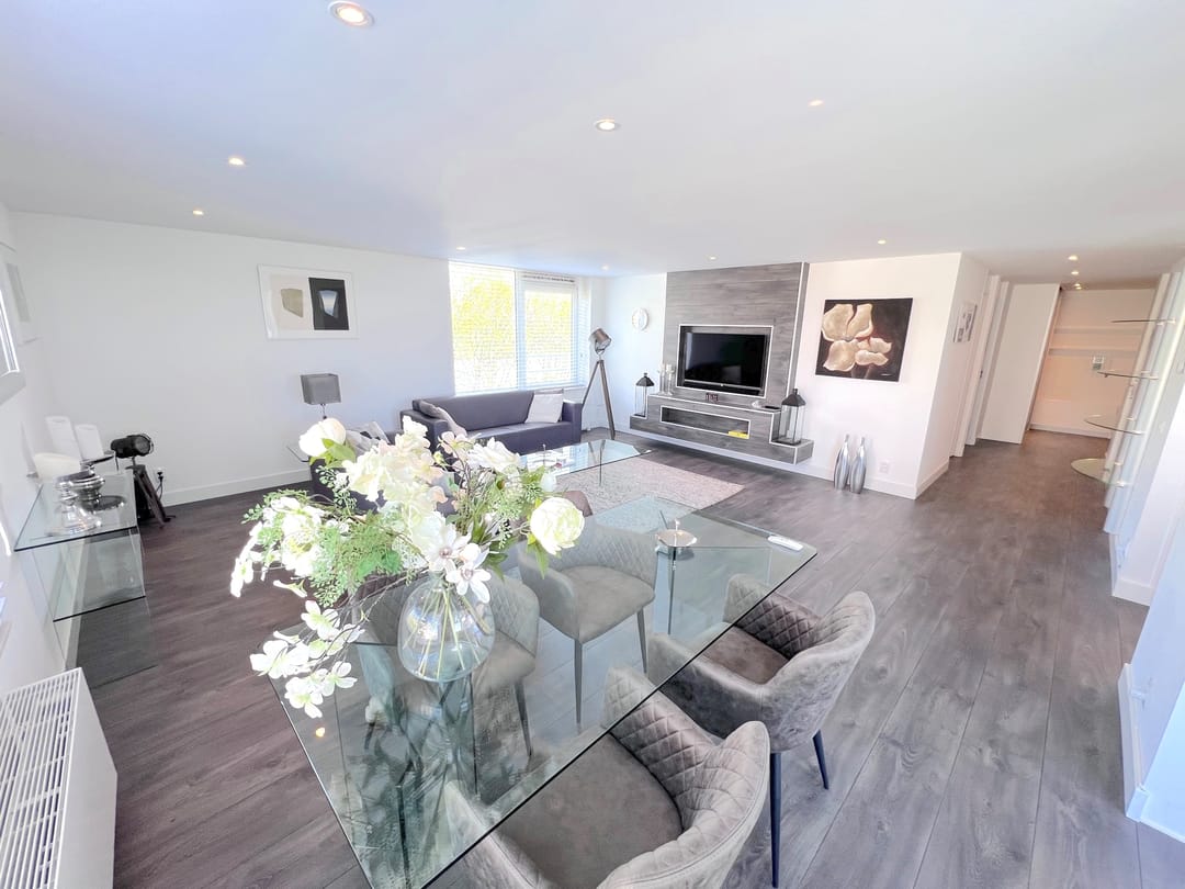 Photo 2 of Hermelijnvlinder 149