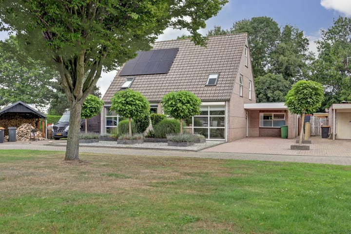 Foto 2 van van Aspermonthof 2