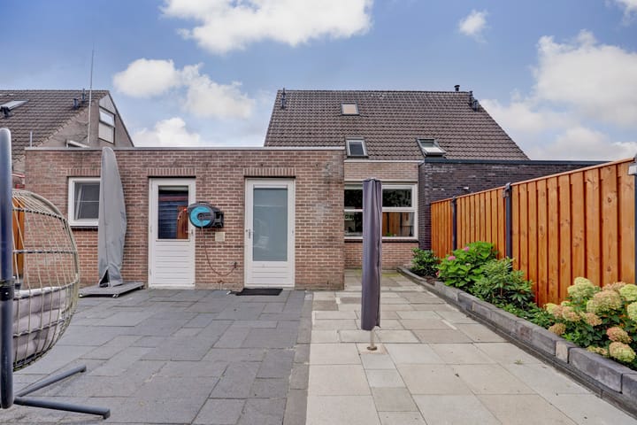 Foto 35 van van Aspermonthof 2