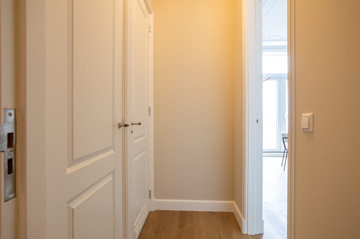 Foto 6 van Helmersstraat 83