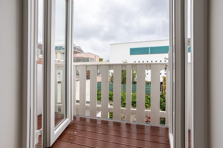 Foto 23 van Helmersstraat 83