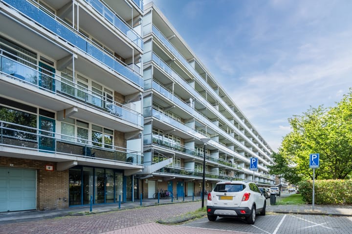 Photo 5 of Zwaluwstraat 234