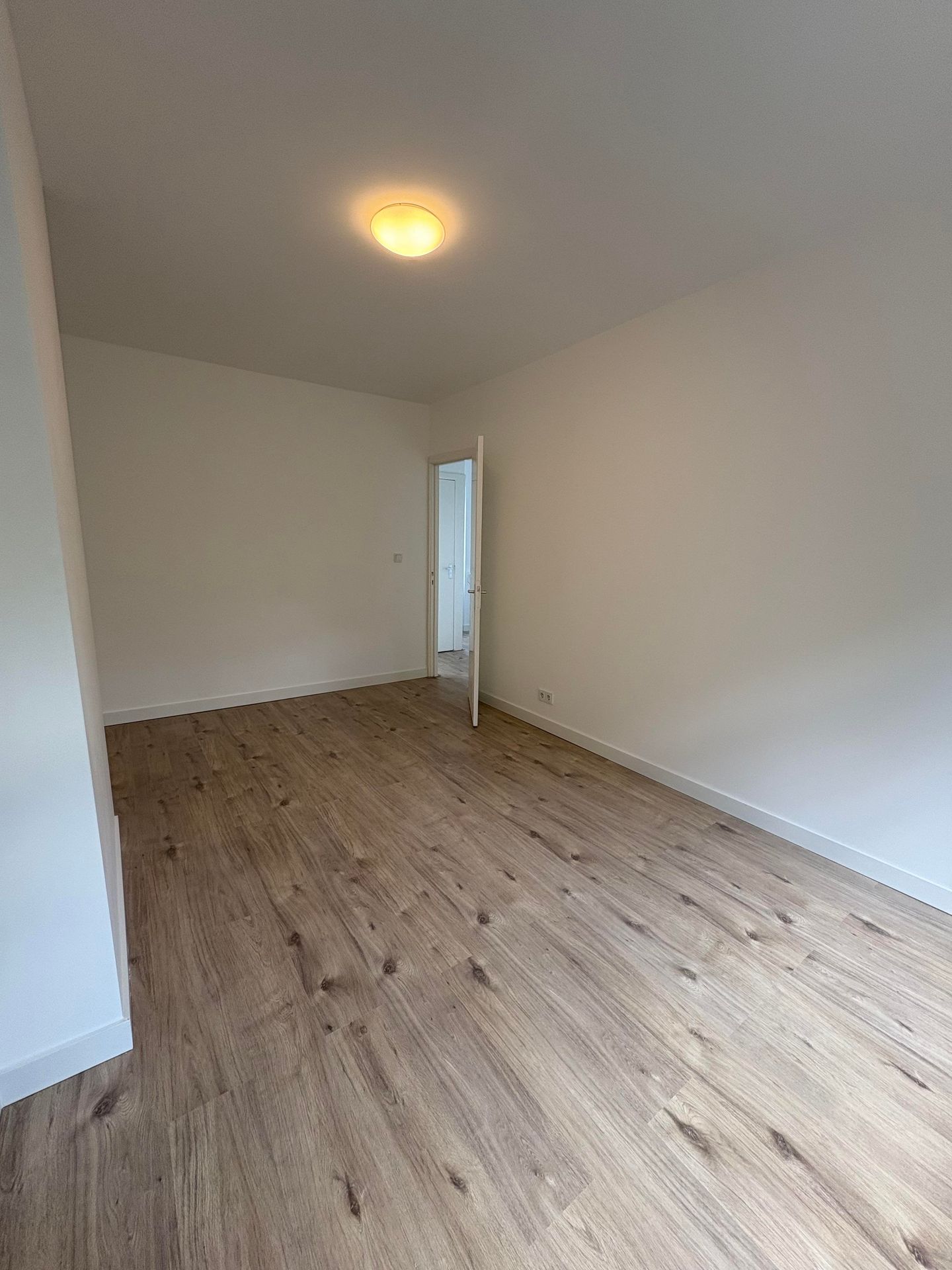 Foto 50 van Mijnsherenlaan 103-C