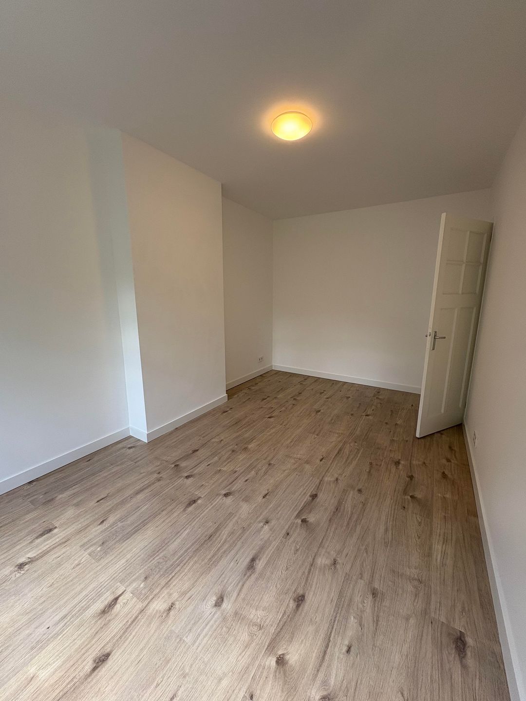 Foto 52 van Mijnsherenlaan 103-C