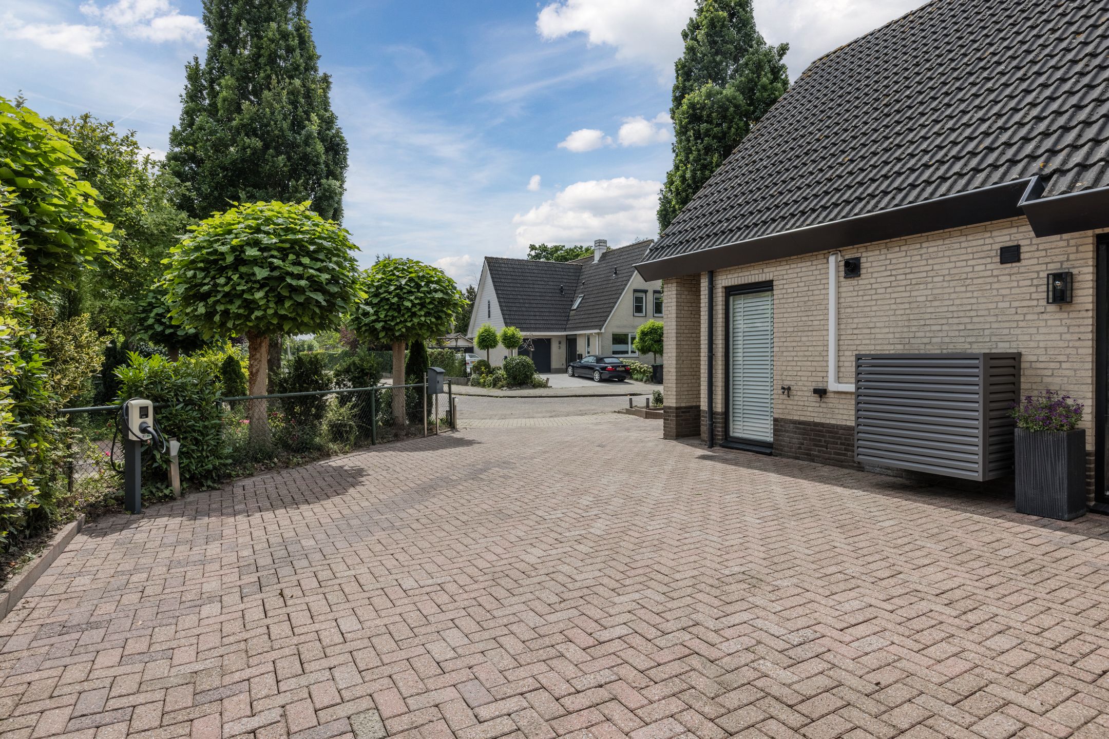 Foto 42 van Montanusstraat 10