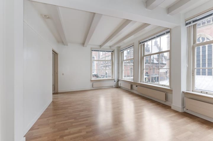 Foto 3 van Warmoesstraat 1-C