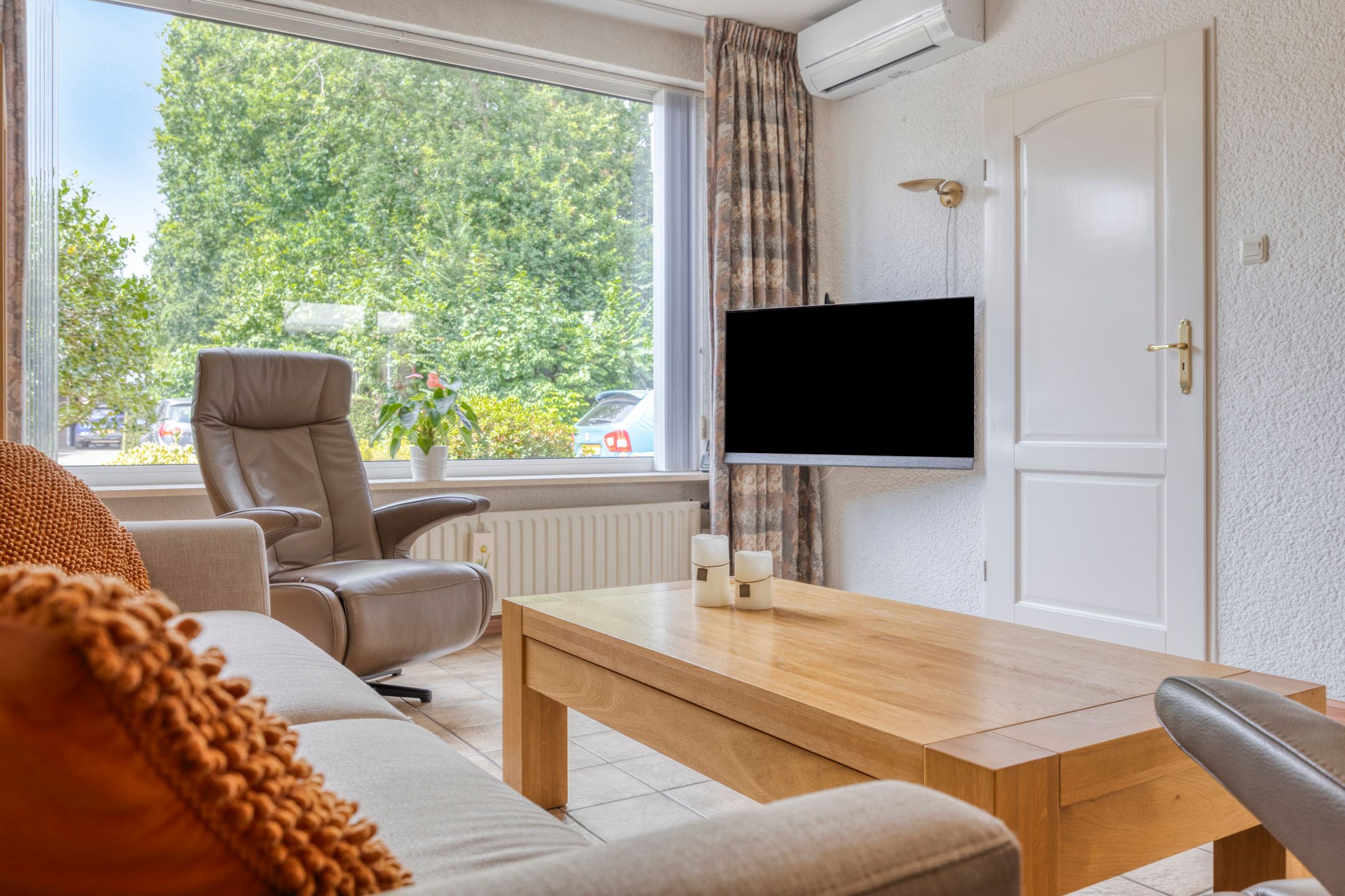 Foto 9 van De Mommers 8