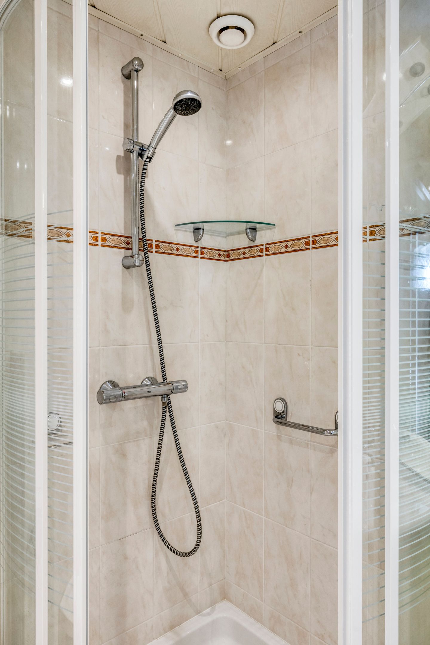 Foto 24 van De Mommers 8