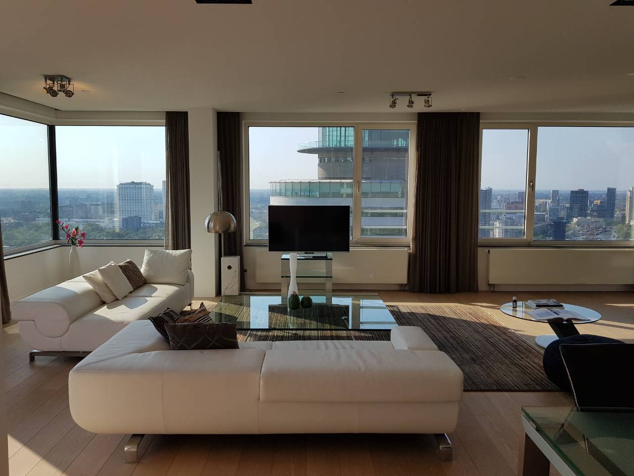 Foto 6 van Landverhuizersplein 132