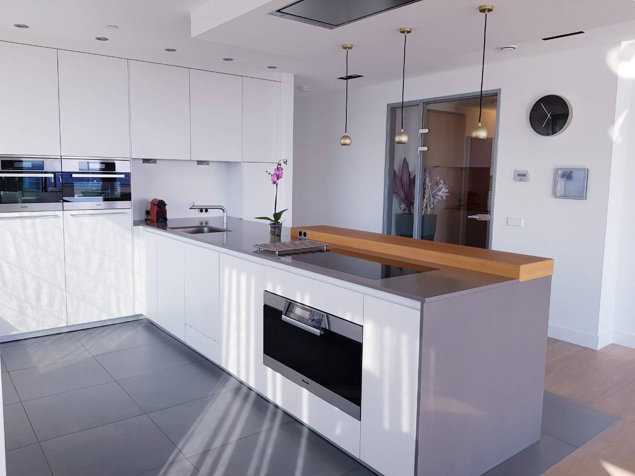 Foto 12 van Landverhuizersplein 132